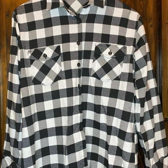 Mixfeer > Women's Plaid Button Down - Picture 3 of 5